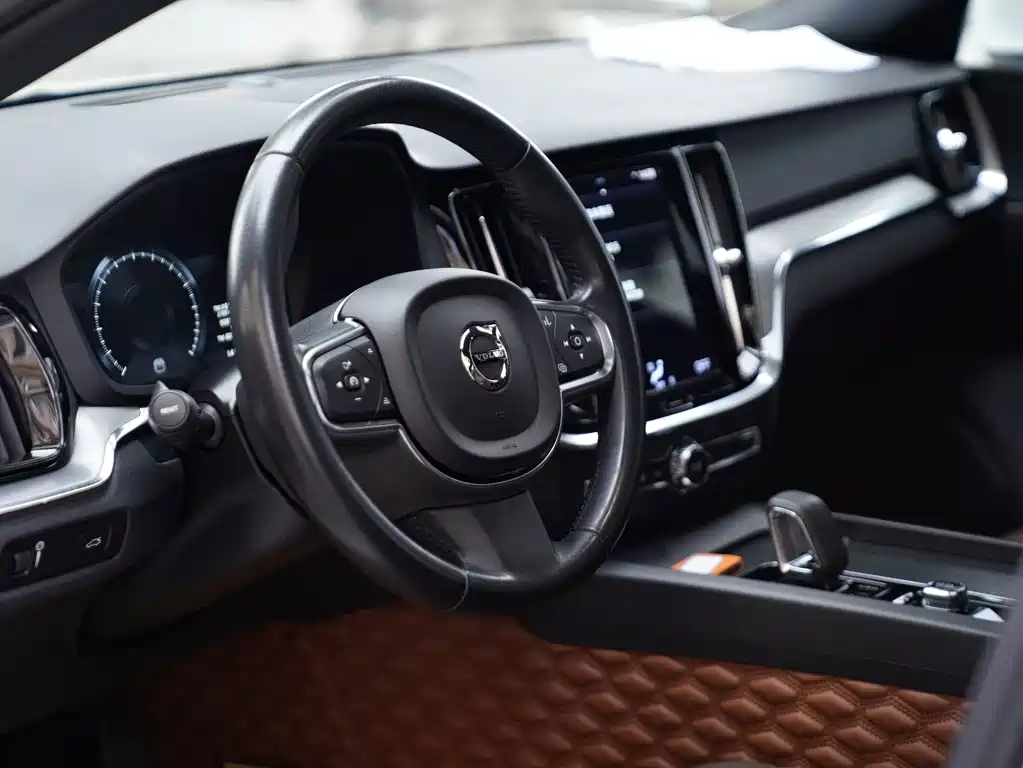 Volvo S60 — миниатюра 8