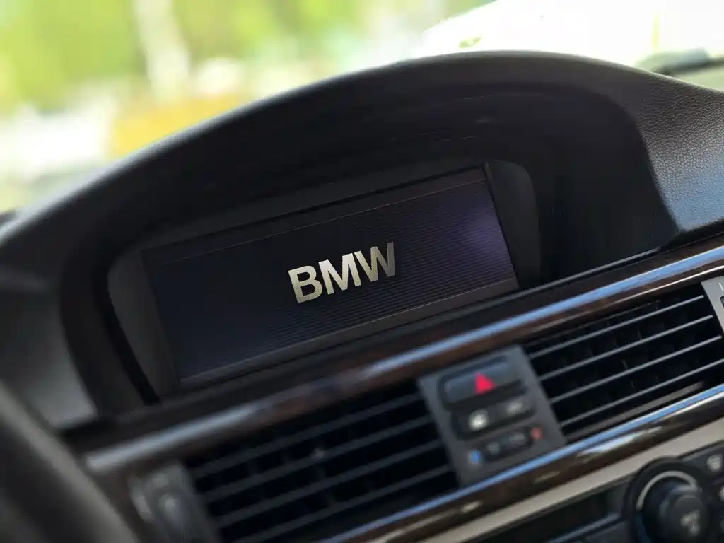 BMW 3 Series — миниатюра 17