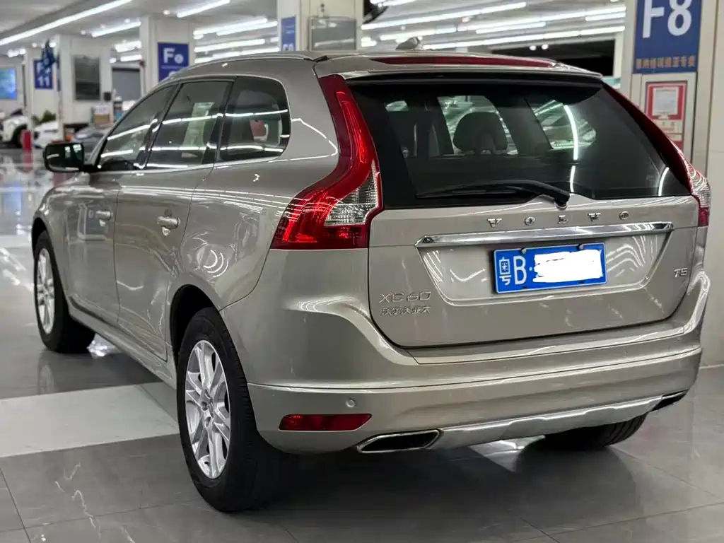 Volvo XC60 — миниатюра 4