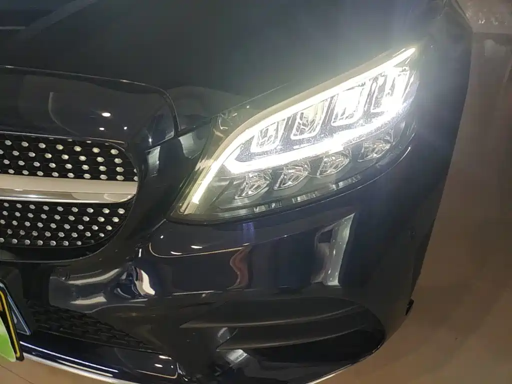 Mercedes-Benz C-Class — миниатюра 24