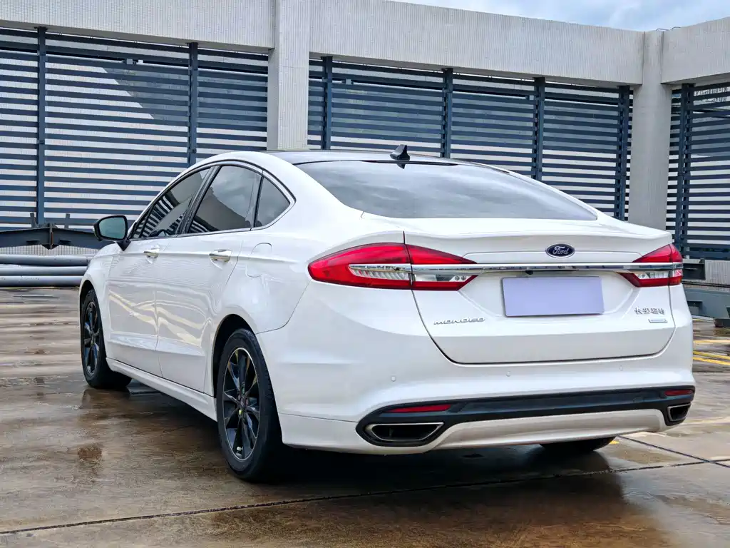 Ford Mondeo — миниатюра 5