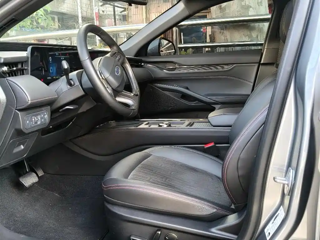 Ford Mondeo 2023 EcoBoost 180