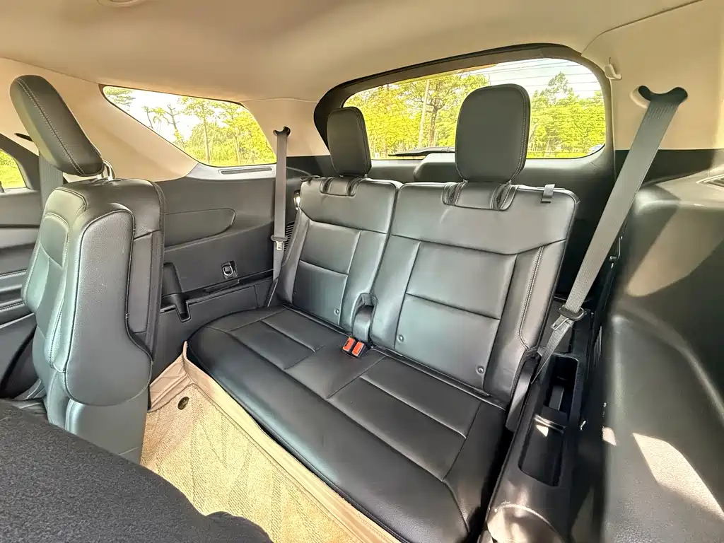 Ford Explorer — миниатюра 13