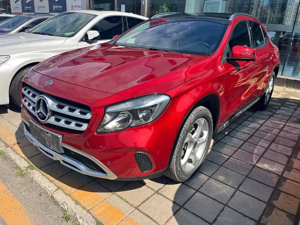 Купить Mercedes-Benz GLA