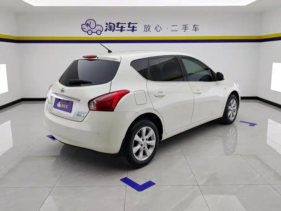Nissan Tiida — миниатюра 3