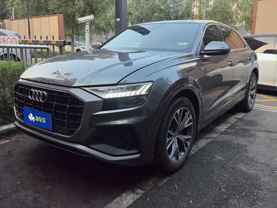 2020 Audi Q8 - zdjęcie 1 z 16