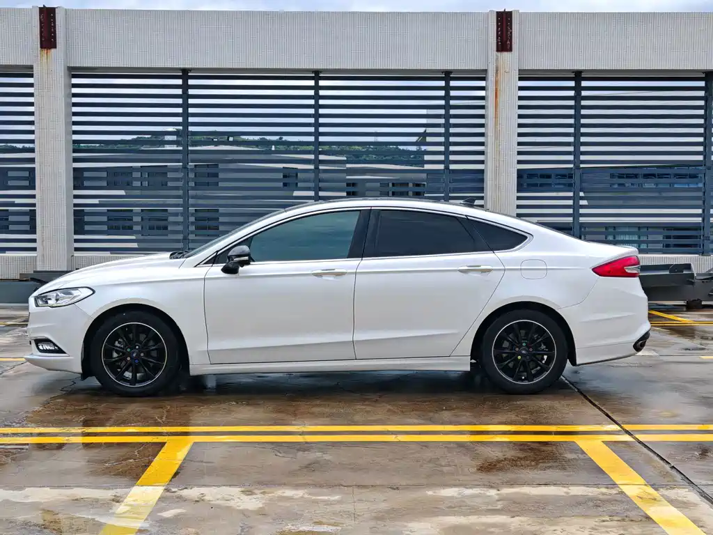 Ford Mondeo — миниатюра 4