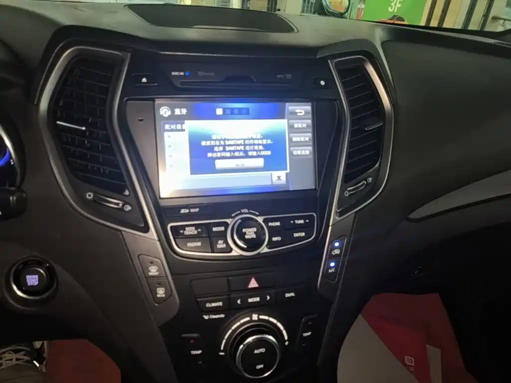 Hyundai Santa Fe — миниатюра 13