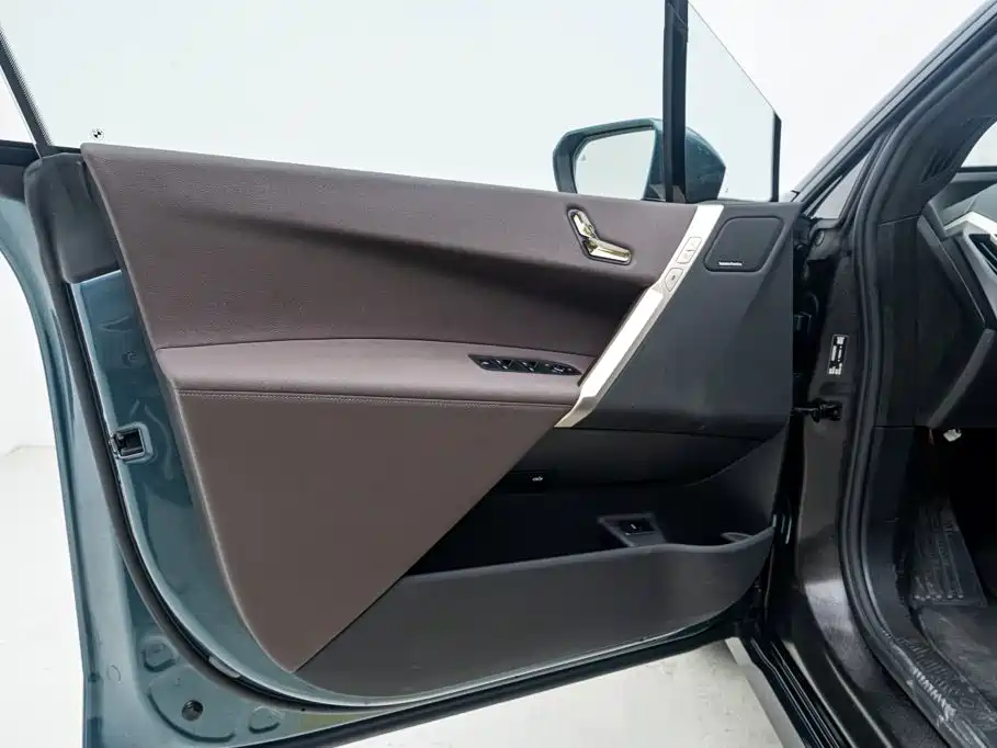 BMW iX — миниатюра 16