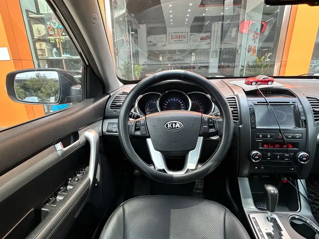Kia Sorento — миниатюра 18
