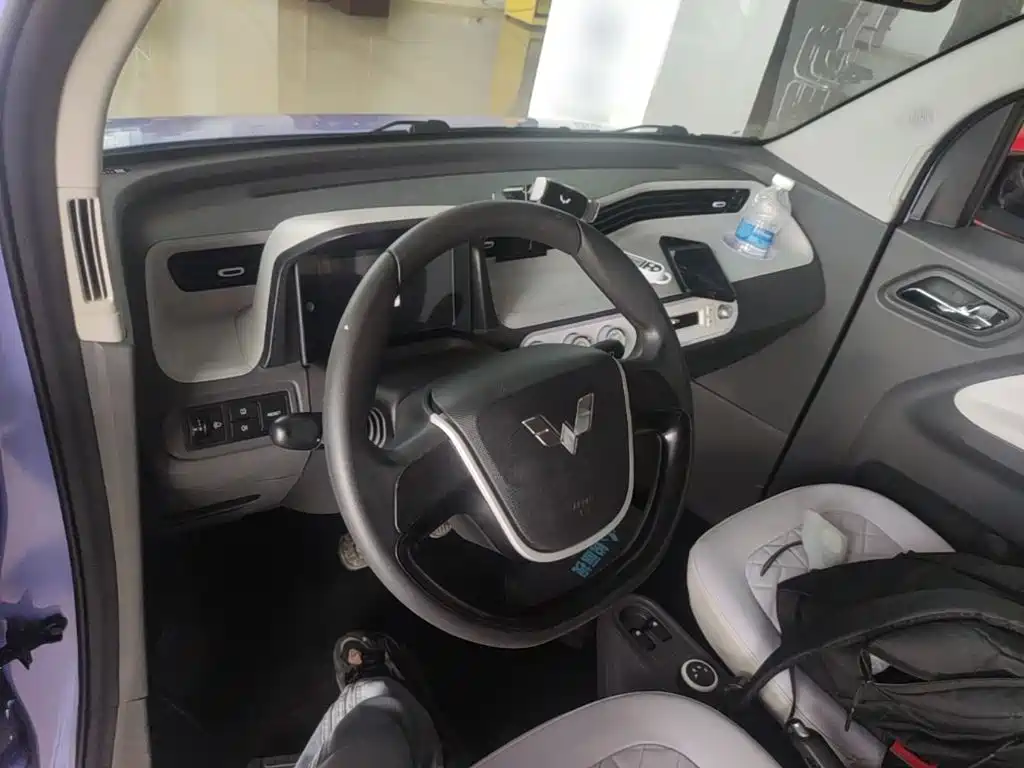 Wuling MINIEV — миниатюра 10