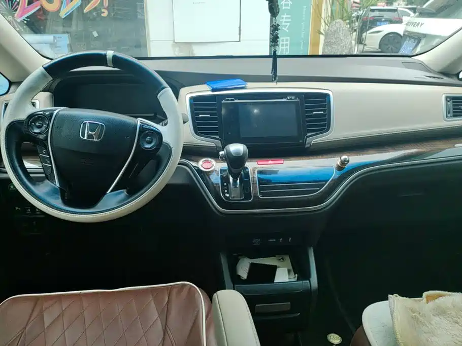 Honda Odyssey — миниатюра 12