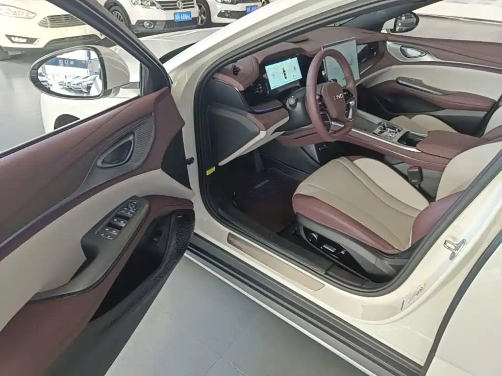 BYD Seal — миниатюра 16