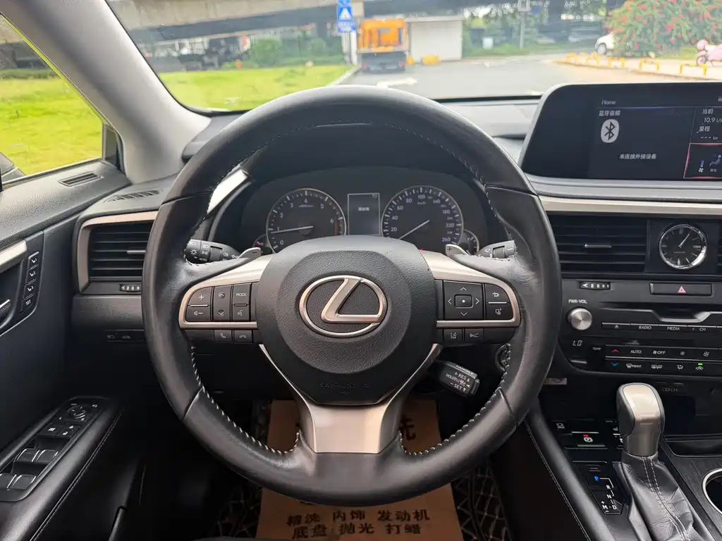 Lexus RX — миниатюра 8