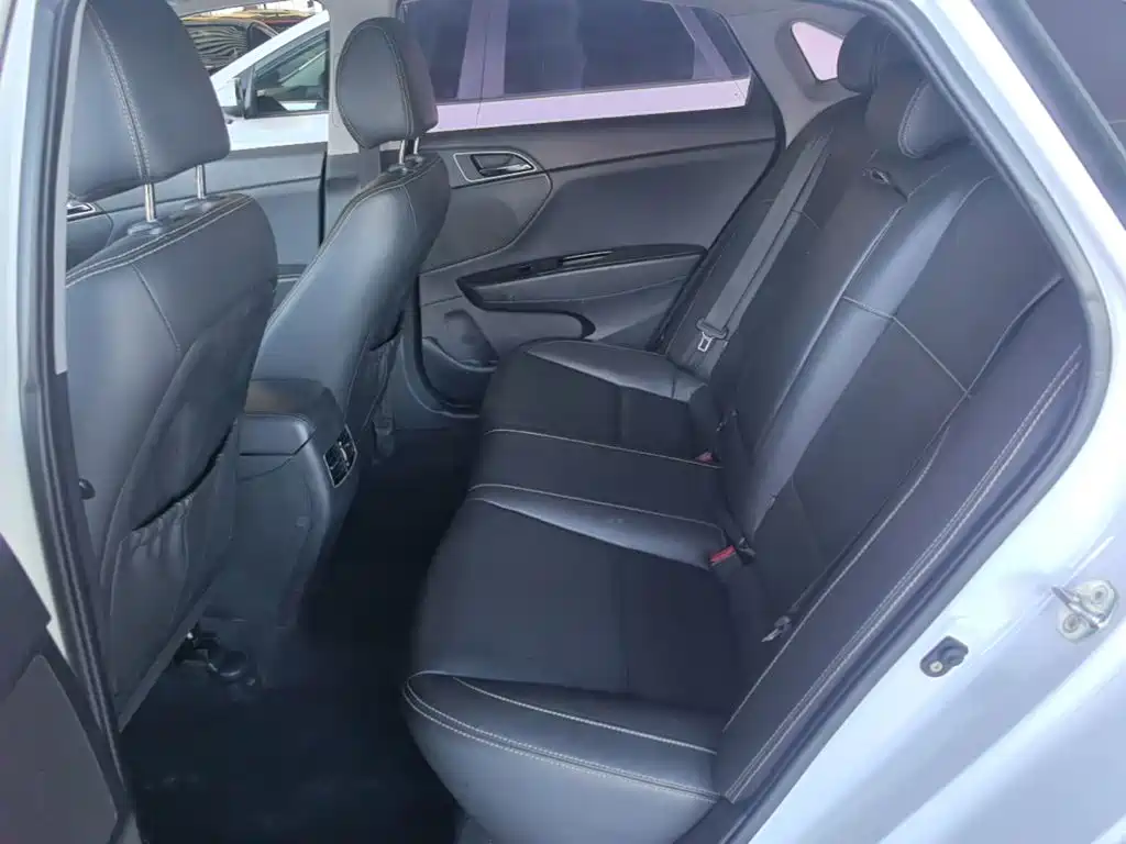 Hyundai Mistra — миниатюра 17