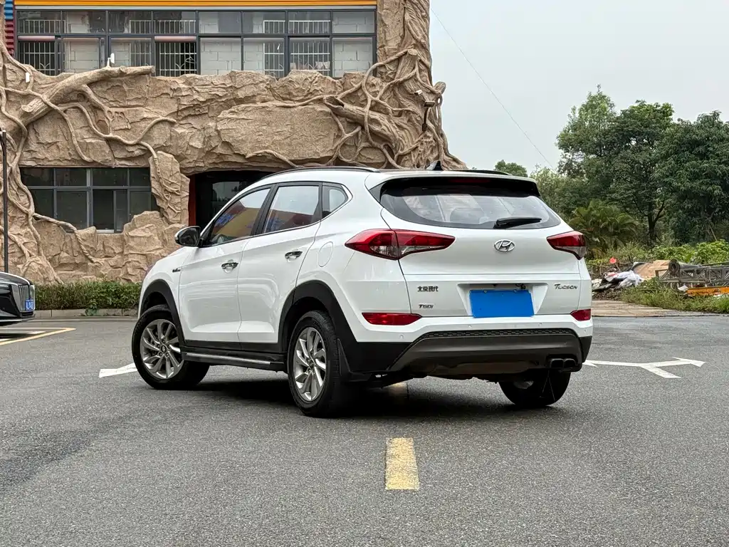 Hyundai Tucson — миниатюра 3