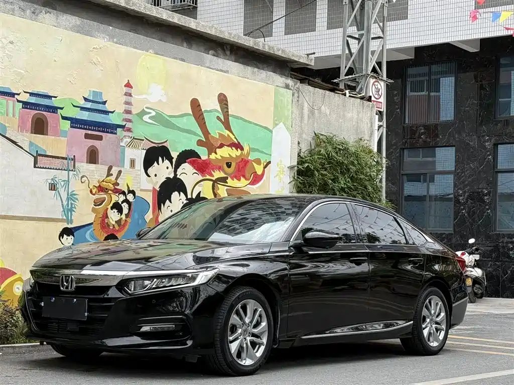Купить Honda Accord
