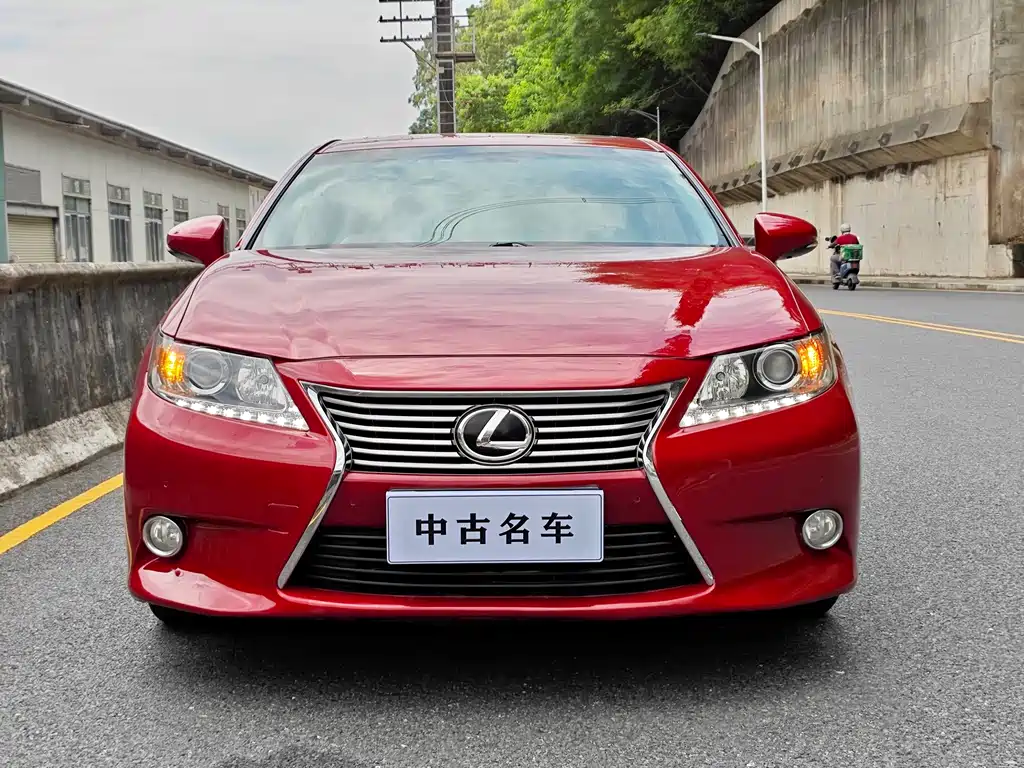 Lexus ES — фотографии объявления, Фото 3