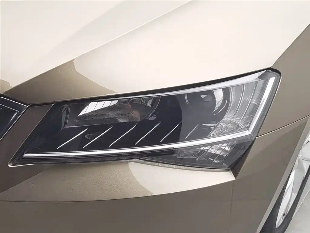 Skoda Superb 2018 TSI330 DSG Comfort V