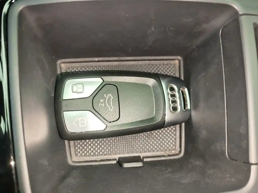Audi A4L — миниатюра 9