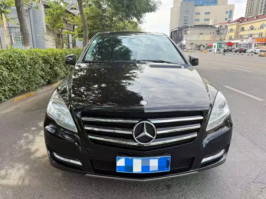 Mercedes-Benz R 2017 R 320 4MATIC