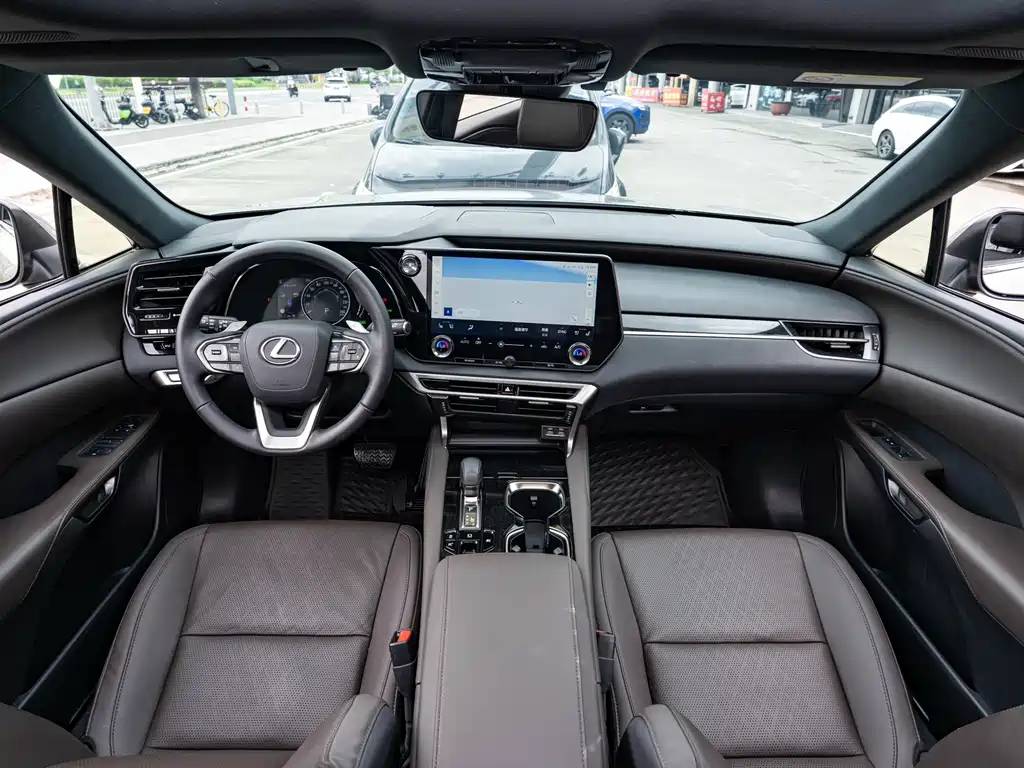 Lexus RX — миниатюра 13