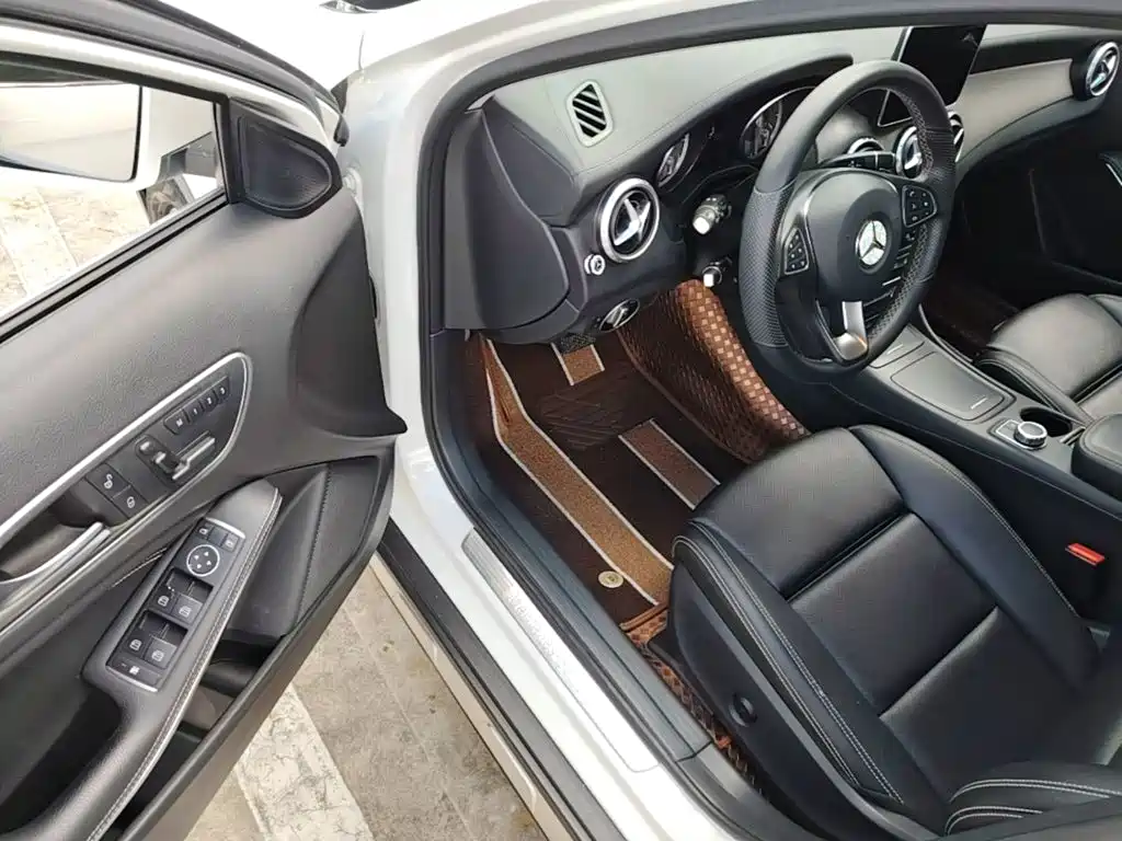 Mercedes-Benz GLA — миниатюра 16