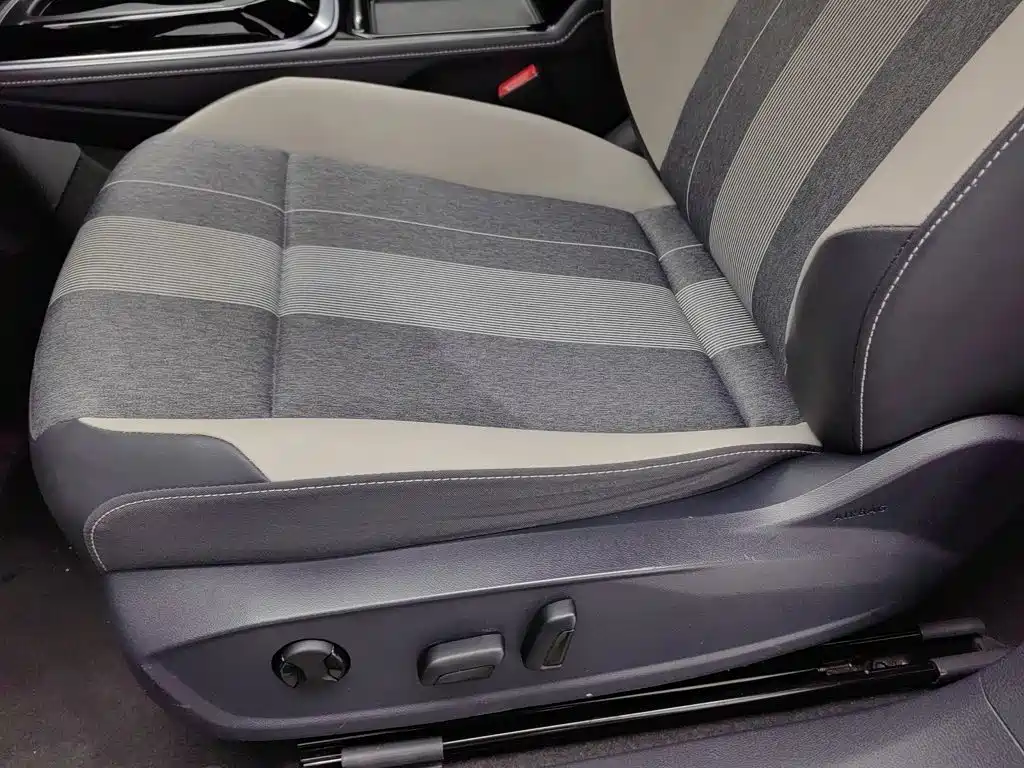 Volkswagen ID.4 Crozz — миниатюра 20