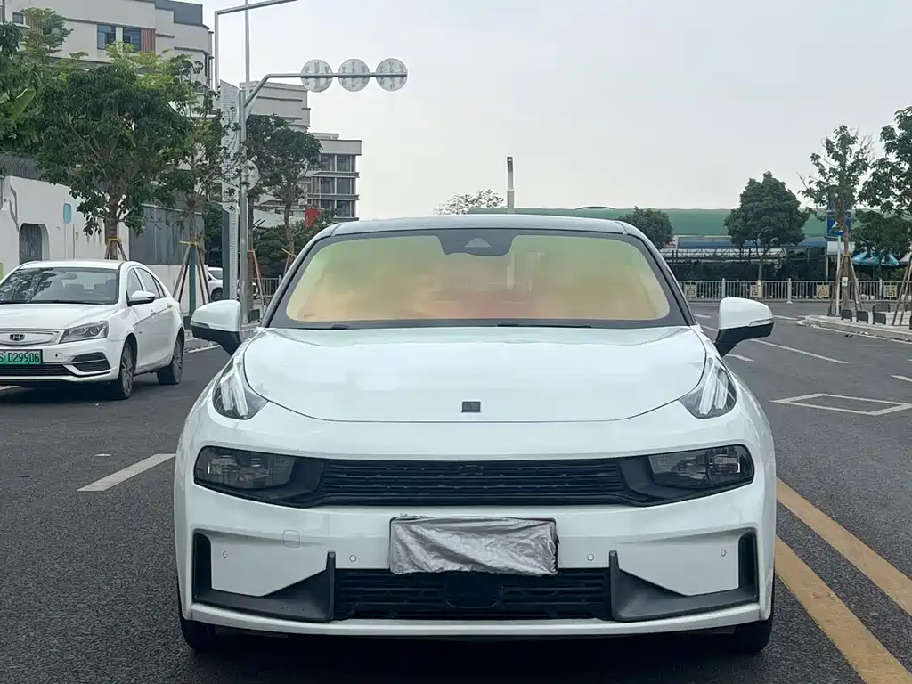 Lynk & Co 03 — миниатюра 2