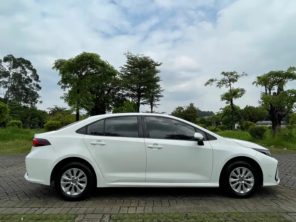 Toyota Corolla — миниатюра 17