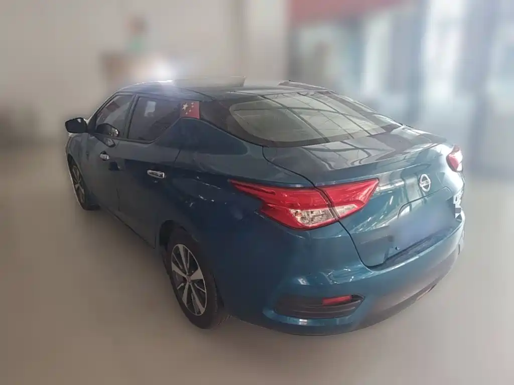 Nissan Bluebird — миниатюра 9