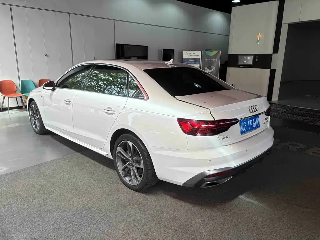 Audi A4L — миниатюра 7