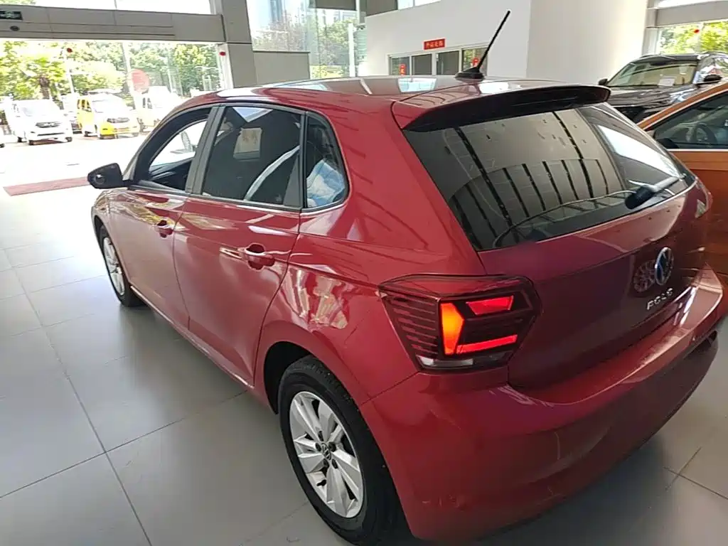 Volkswagen Polo — миниатюра 5