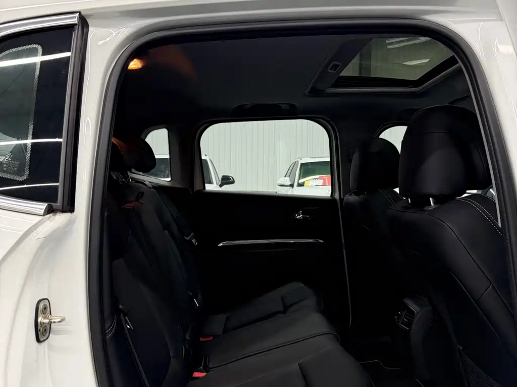 Peugeot 3008 — миниатюра 5
