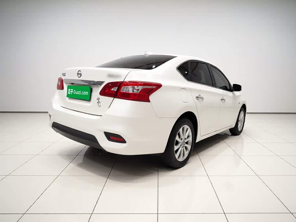 Nissan Sylphy 1.6 л 2022 г. Белый, пробег 13500 км