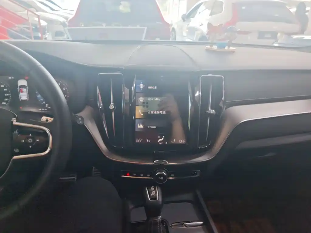 Volvo XC60 — миниатюра 10