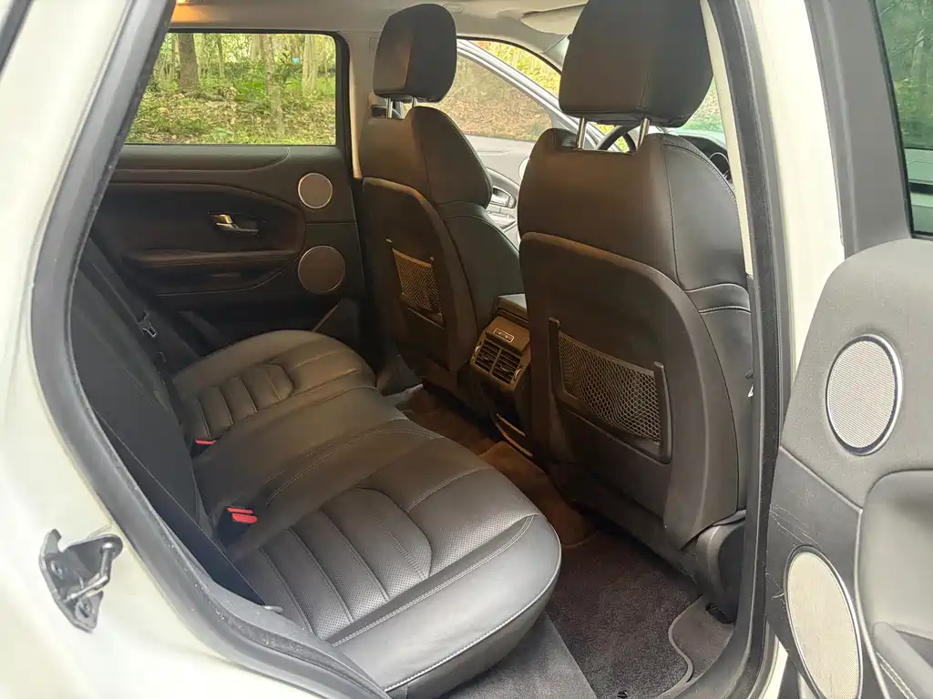 Land Rover Evoque — миниатюра 12