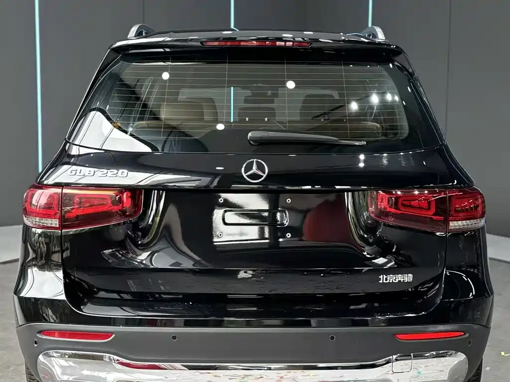 Mercedes-Benz GLB — миниатюра 7