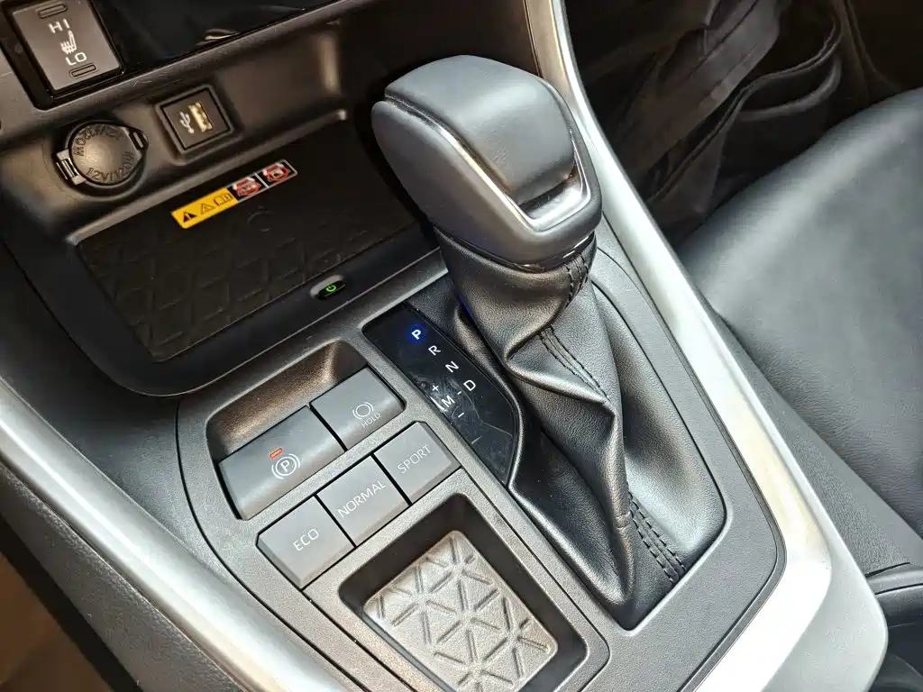 Toyota RAV4 — миниатюра 14