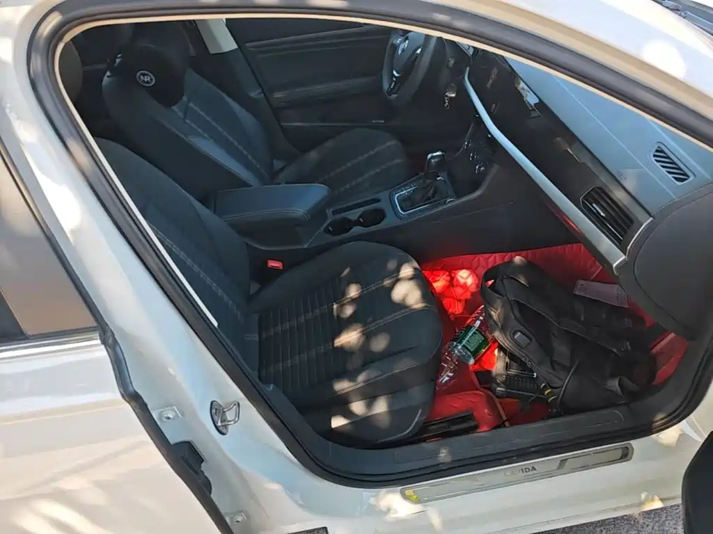 Volkswagen Lavida — миниатюра 25