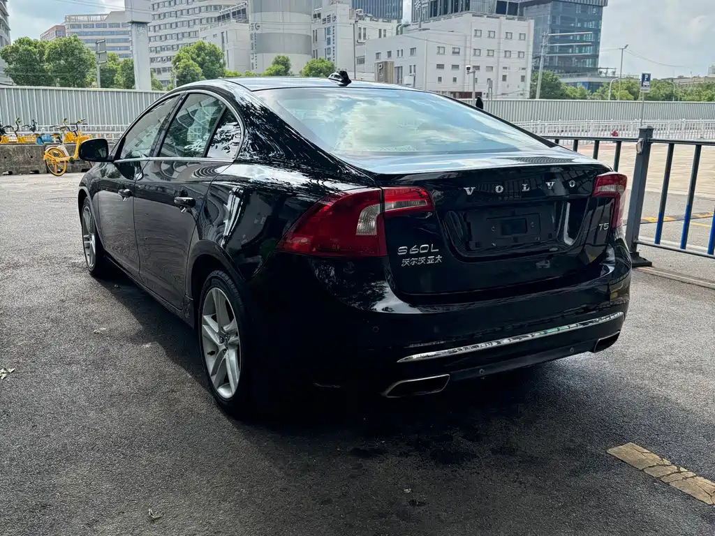 Volvo S60 — миниатюра 16