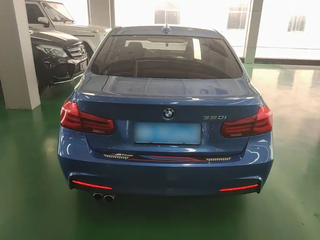 BMW 3 Series — миниатюра 4