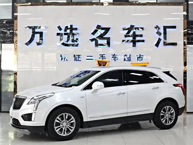 CADILLAC XT5