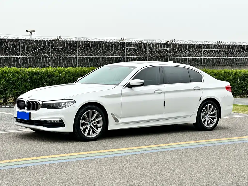 Купить BMW 5 Series