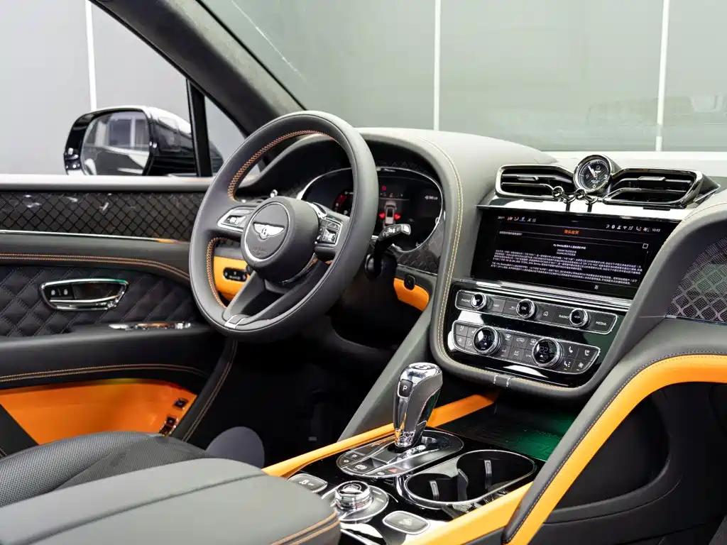 Bentley Bentayga — миниатюра 19
