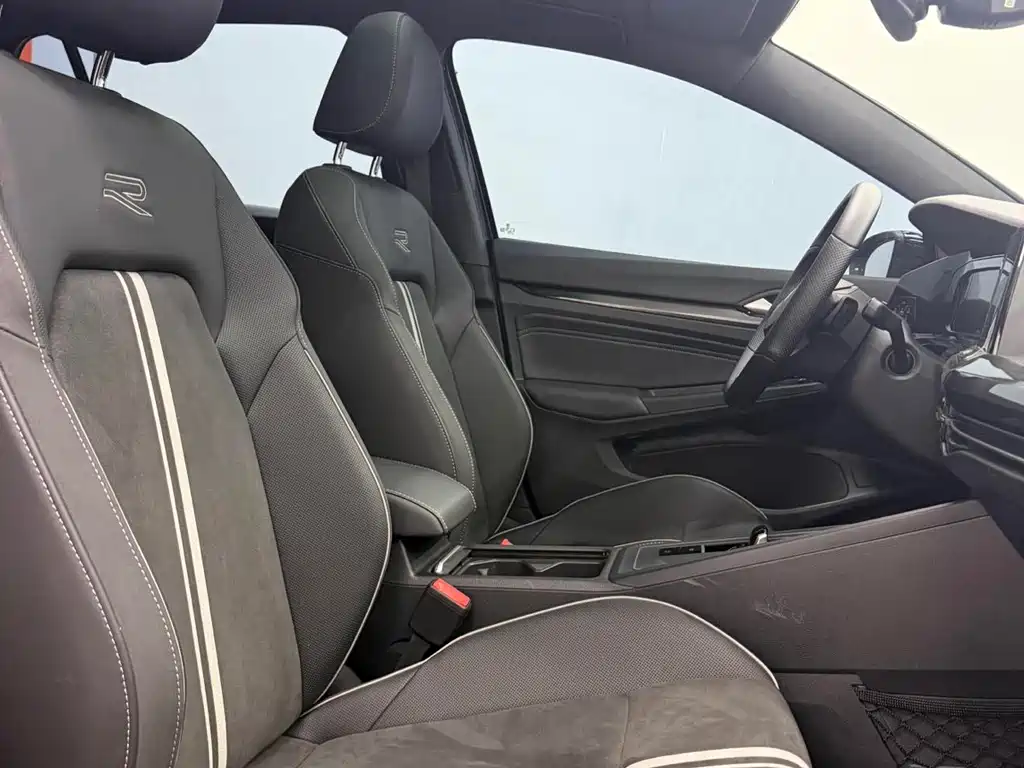 Volkswagen Golf — миниатюра 9