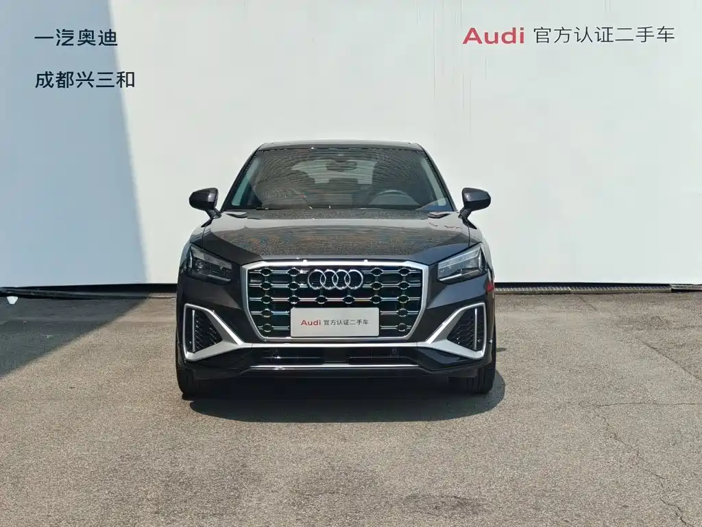 Audi Q2L — миниатюра 2