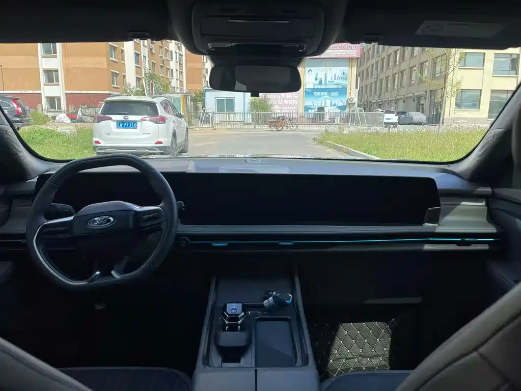 Ford Edge — миниатюра 5