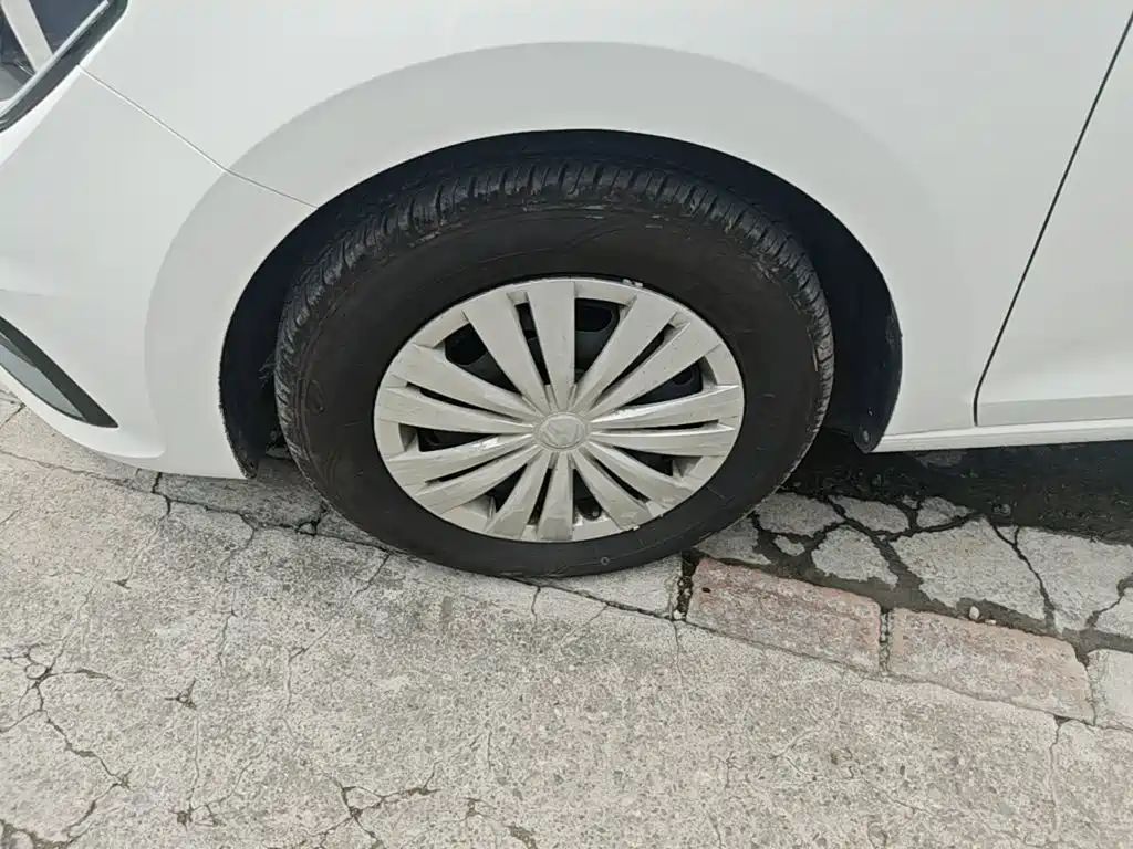 Volkswagen Santana — миниатюра 23
