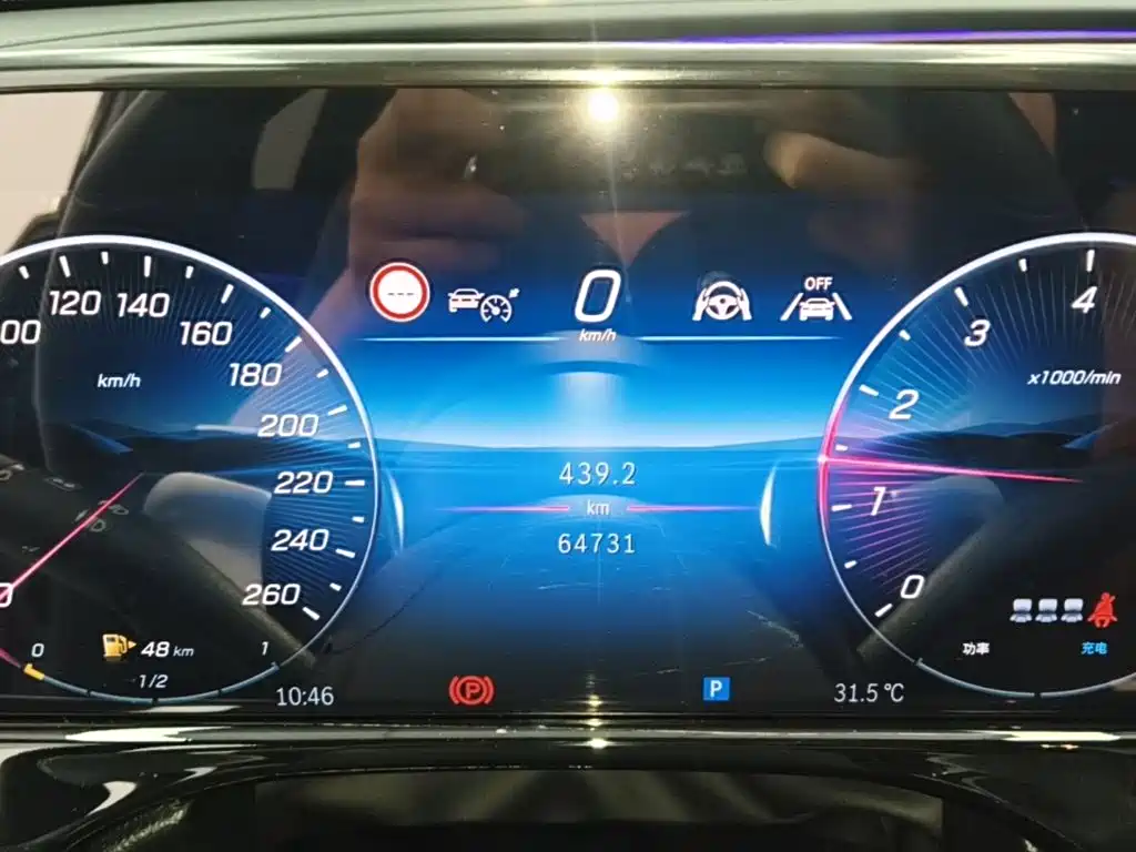 Mercedes-Benz E-Class — миниатюра 12